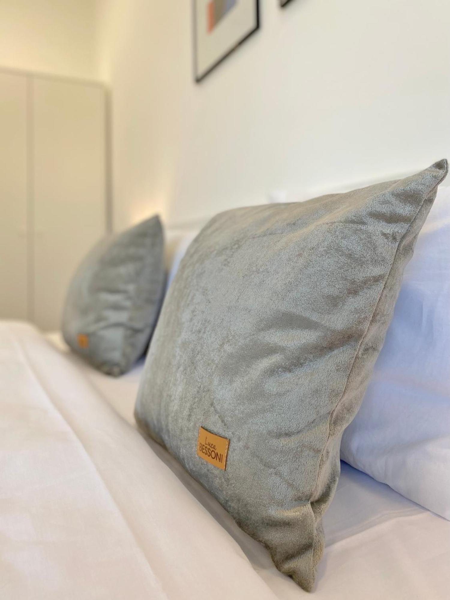 Hello Studios Budget Stays Free Parking & Wifi Stara Sagora Exterior foto